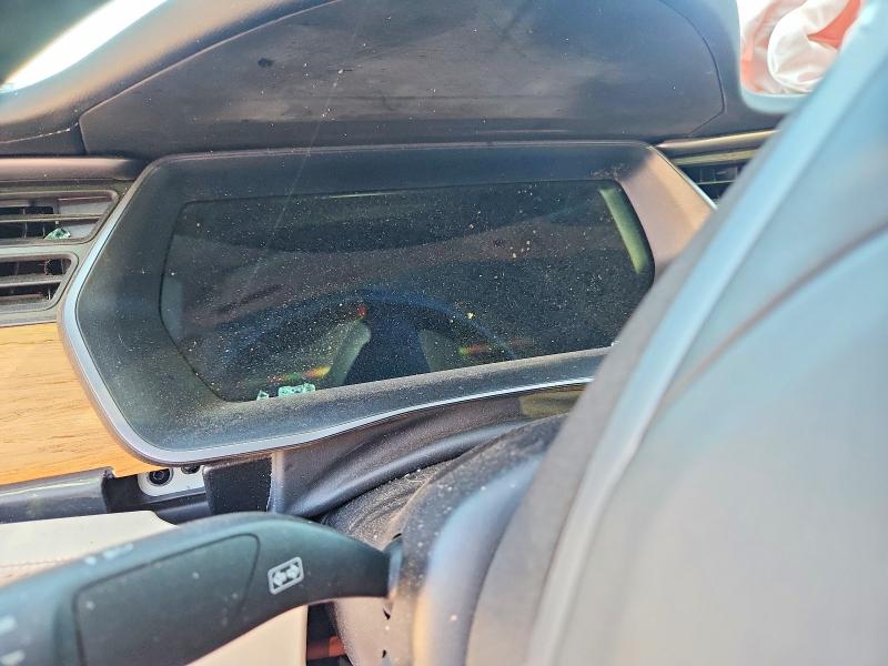 62875376 :رقم المزاد ، 5YJSA1E22JF257654 vin ، 2018 Tesla Model S مزاد بيع