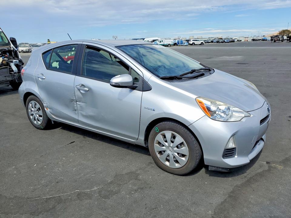 Продаж на аукціоні авто 2014 Toyota Prius C, vin: JTDKDTB39E1571199, номер лоту: 61830966