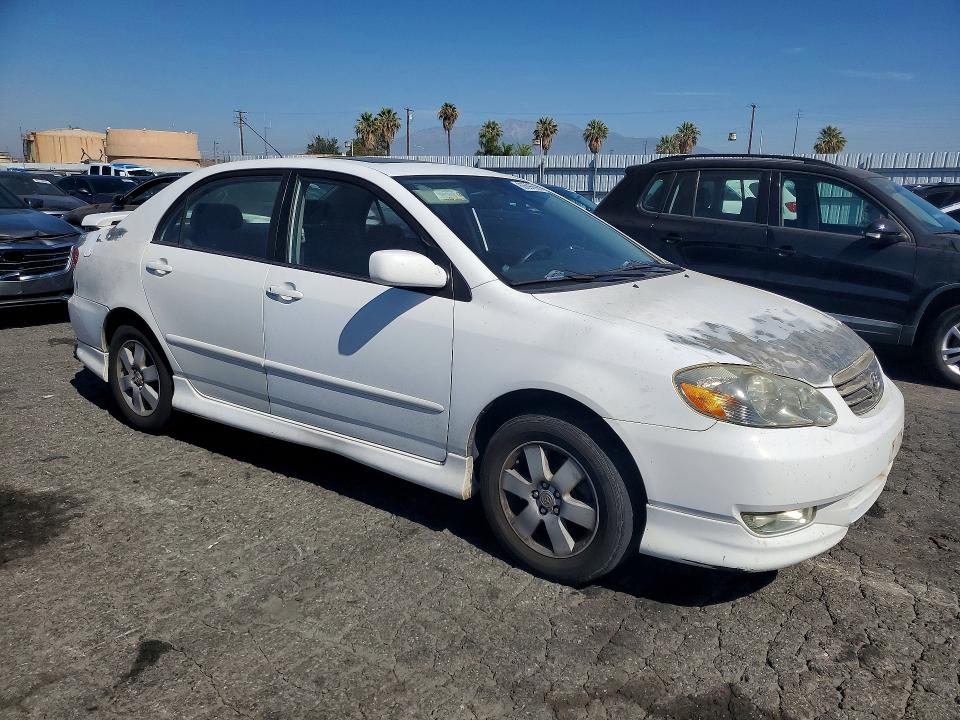 60696996 :رقم المزاد ، 1NXBR32E44Z241840 vin ، 2004 Toyota Corolla مزاد بيع