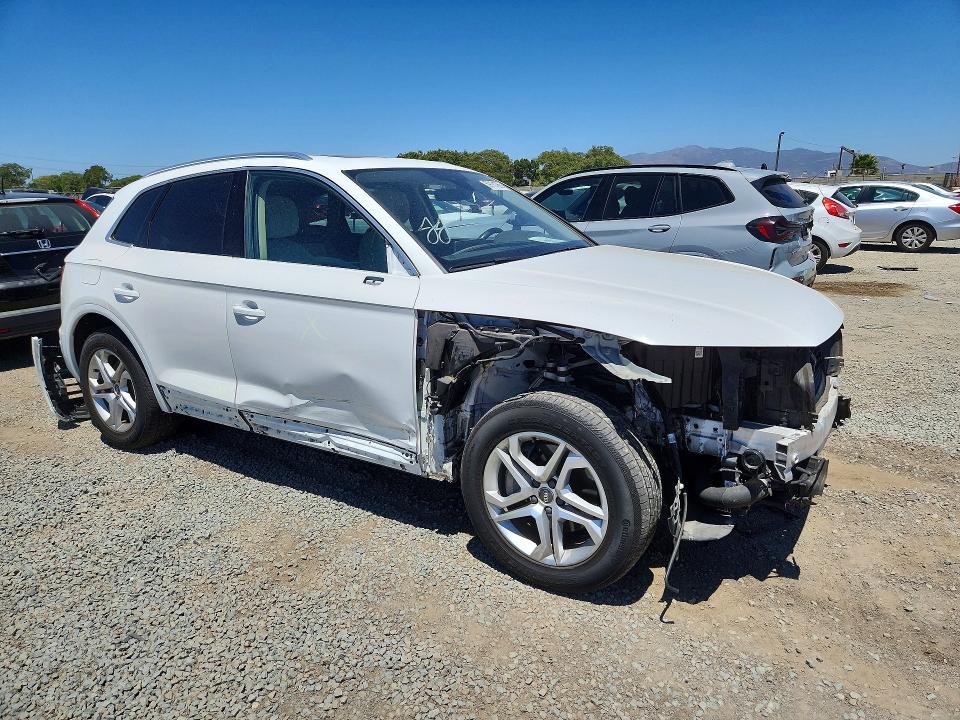 59181966 :رقم المزاد ، WA1BNAFY7J2020338 vin ، 2018 Audi Q5 مزاد بيع