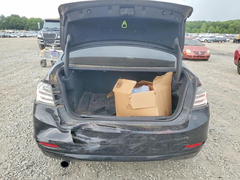 61333436 :رقم المزاد ، WBA3B1C5XEP679128 vin ، 2014 Bmw 320 مزاد بيع