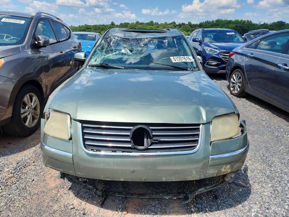 61001616 :رقم المزاد ، WVWPD63B83E304526 vin ، 2003 Volkswagen Passat مزاد بيع