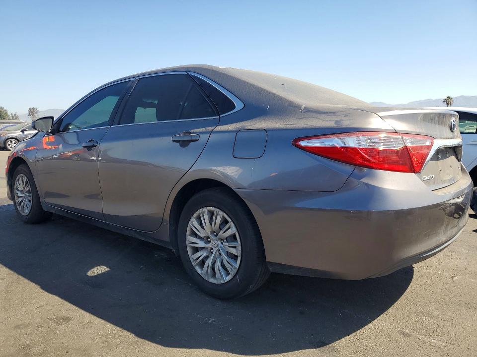 58980296 :رقم المزاد ، 4T4BF1FK6FR508448 vin ، 2015 Toyota Camry مزاد بيع