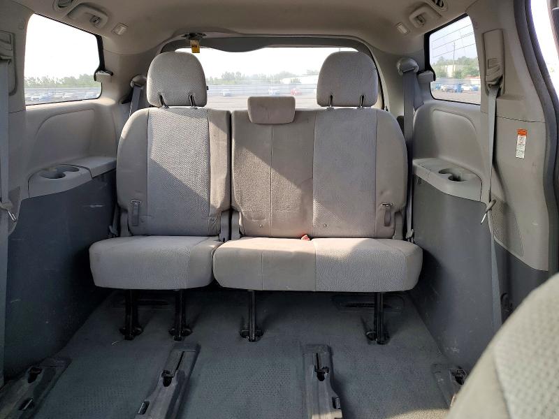 61530346 :رقم المزاد ، 5TDZK3DC3FS629426 vin ، 2015 Toyota Sienna مزاد بيع