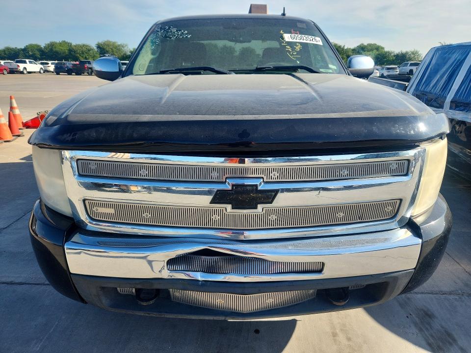 60503526 :رقم المزاد ، 3GCPKSE39BG170721 vin ، 2011 Chevrolet Silverado مزاد بيع