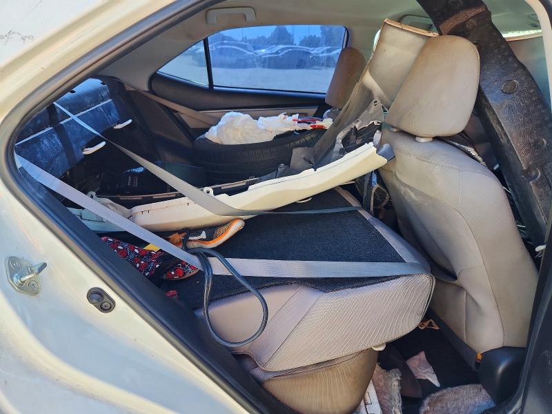 61483876 :رقم المزاد ، 5YFBURHE0FP276226 vin ، 2015 Toyota Corolla مزاد بيع