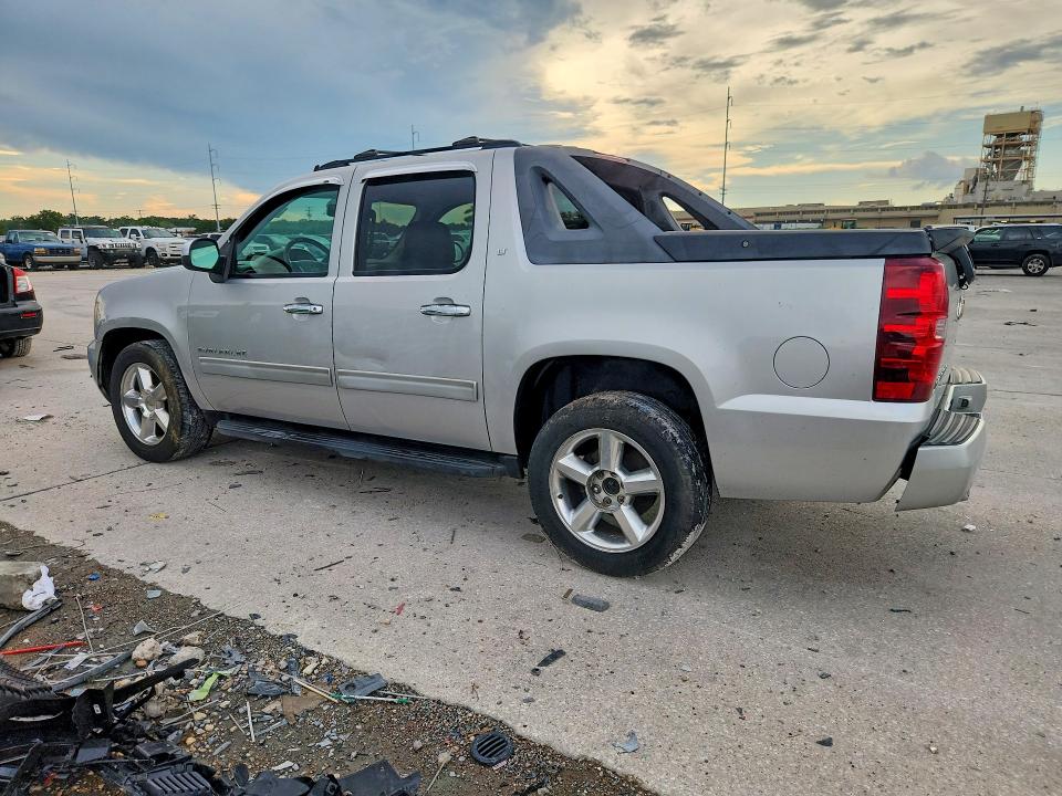 60741226 :رقم المزاد ، 3GNMCFE06BG178599 vin ، 2011 Chevrolet Avalanche مزاد بيع