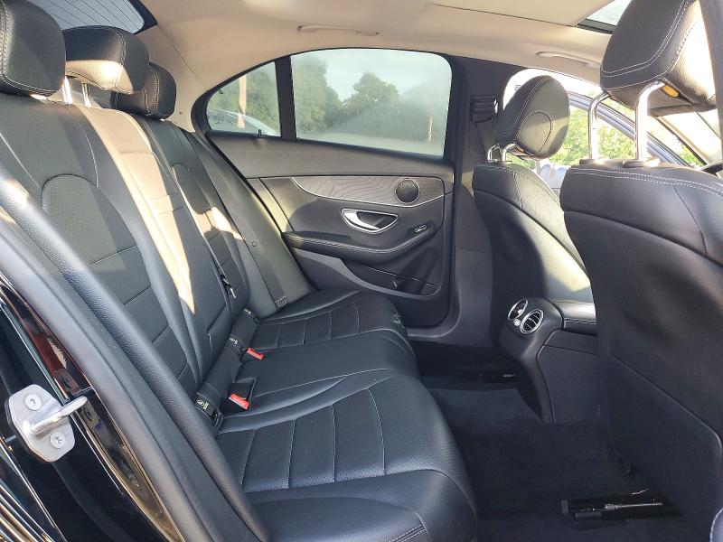 62855126 :رقم المزاد ، 55SWF4KB4HU180593 vin ، 2017 Mercedes-benz C مزاد بيع