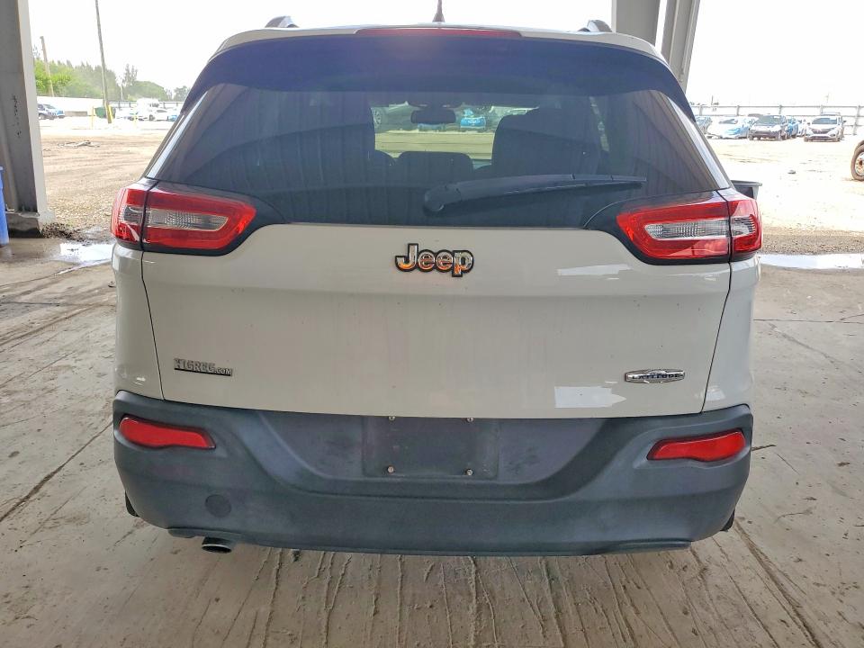 61793626 :رقم المزاد ، 1C4PJLCB4EW244829 vin ، 2014 Jeep Cherokee مزاد بيع