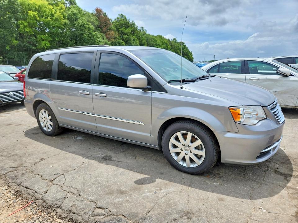 2015 Chrysler Town & Country მანქანა იყიდება აუქციონზე, vin: 2C4RC1BG9FR545112, აუქციონის ნომერი: 62001436