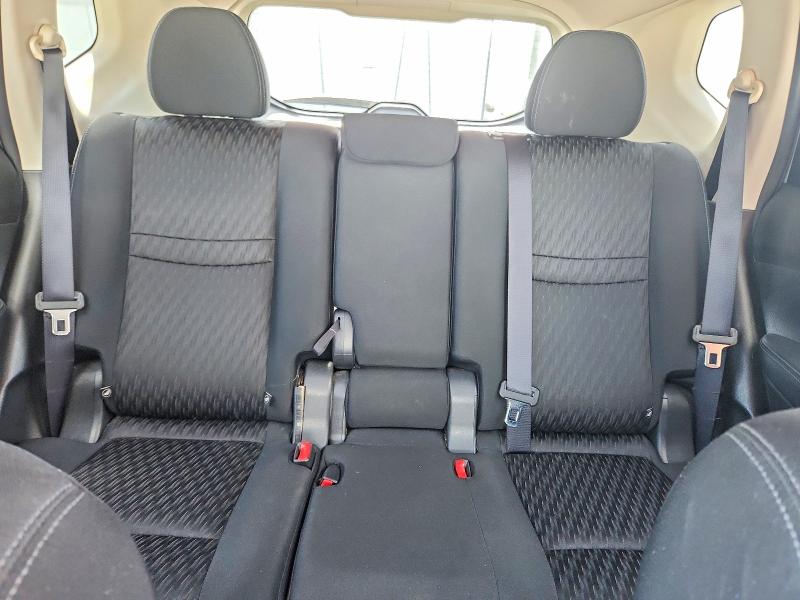61473406 :رقم المزاد ، KNMAT2MV2HP552518 vin ، 2017 Nissan Rogue Sv مزاد بيع