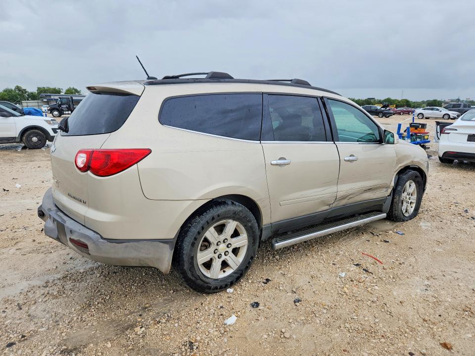 61132316 :رقم المزاد ، 1GNKRGEDXBJ326802 vin ، 2011 Chevrolet Traverse مزاد بيع
