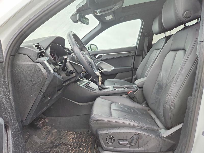59183986 :رقم المزاد ، WA1DECF3XL1066411 vin ، 2020 Audi Q3 مزاد بيع