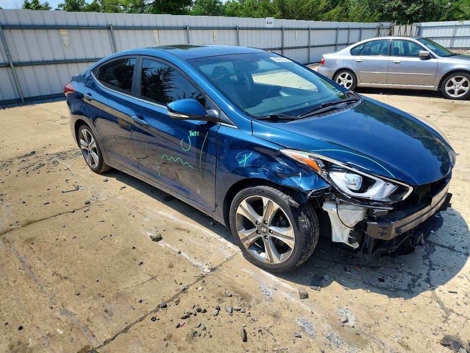 60661246 :رقم المزاد ، KMHDH4AH7FU422270 vin ، 2015 Hyundai Elantra مزاد بيع