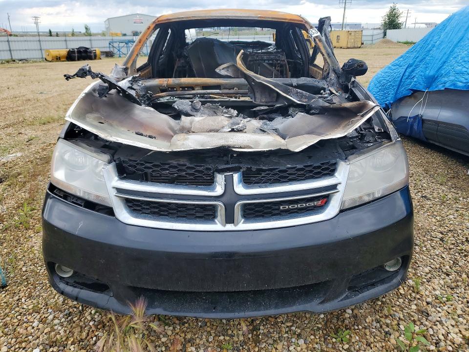 60433486 :رقم المزاد ، 1C3CDZCBXCN196835 vin ، 2012 Dodge Avenger مزاد بيع