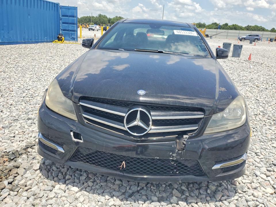 60533386 :رقم المزاد ، WDDGJ4HB3FG415988 vin ، 2015 Mercedes-benz C مزاد بيع