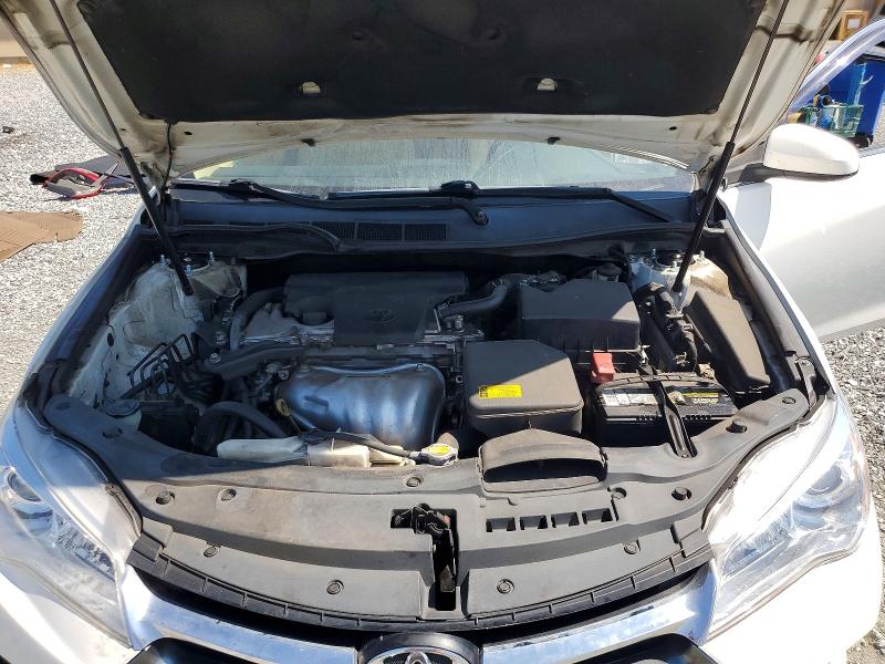 61311956 :رقم المزاد ، 4T1BF1FK4FU927201 vin ، 2015 Toyota Camry مزاد بيع