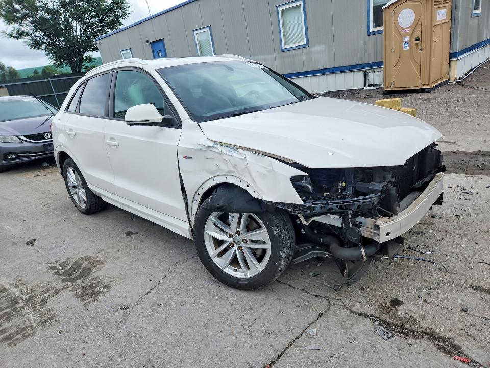 62983316 :رقم المزاد ، WA1ECCFS3JR032181 vin ، 2018 Audi Q3 مزاد بيع