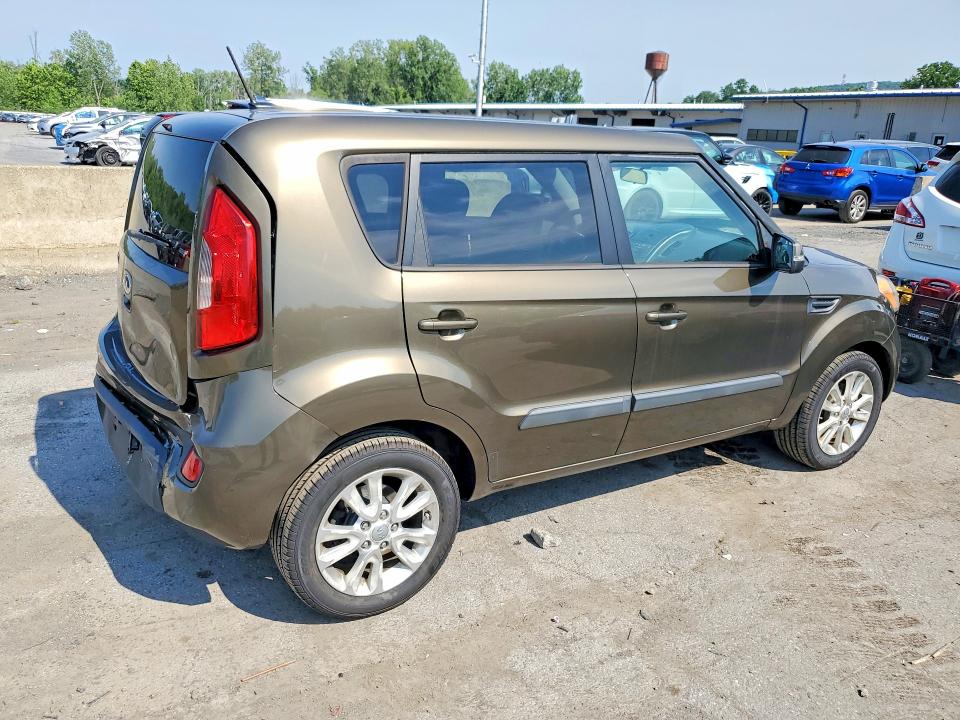 60855886 :رقم المزاد ، KNDJT2A66D7482464 vin ، 2013 Kia Soul مزاد بيع