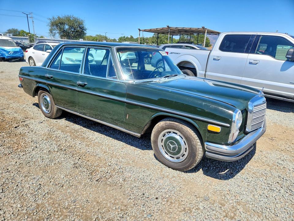 1971 Mercedes-benz 250 მანქანა იყიდება აუქციონზე, vin: 111401112004869, აუქციონის ნომერი: 62472846