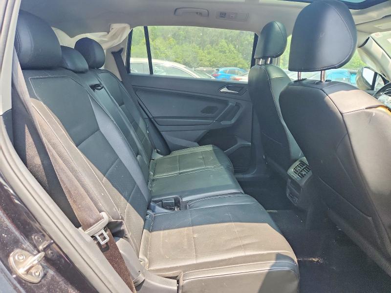 Продажа на аукционе авто 2018 Volkswagen Tiguan, vin: 3VV2B7AX2JM016157, номер лота: 61767796