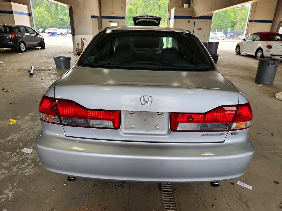 Продажа на аукционе авто 2002 Honda Accord, vin: 1HGCG16522A004261, номер лота: 61402576