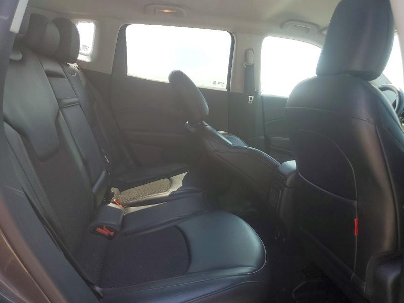 62449446 :رقم المزاد ، 3C4NJDDB4KT799941 vin ، 2019 Jeep Compass مزاد بيع