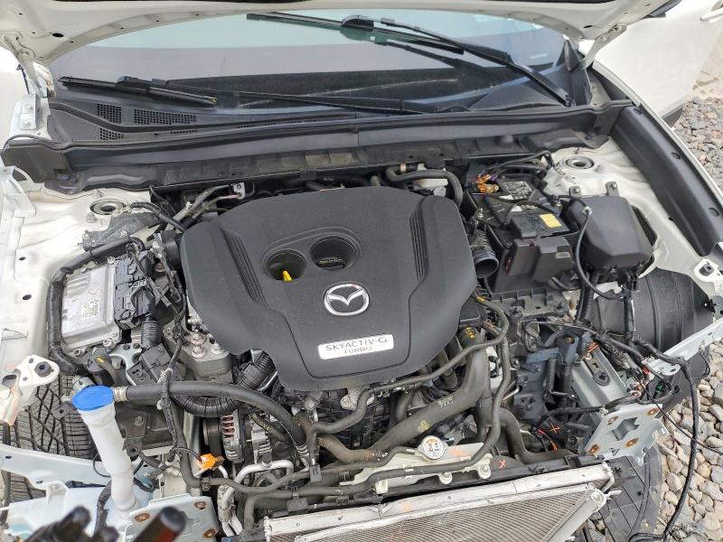 60846896 :رقم المزاد ، 3MVDMBAY3NM437886 vin ، 2022 Mazda Cx-30 مزاد بيع