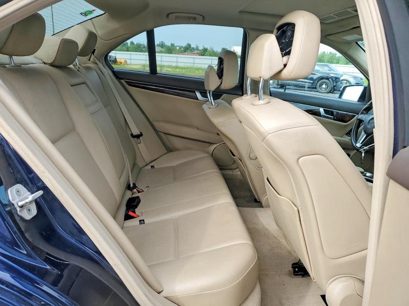 63150996 :رقم المزاد ، WDDGF8AB6EA939950 vin ، 2014 Mercedes-benz C مزاد بيع