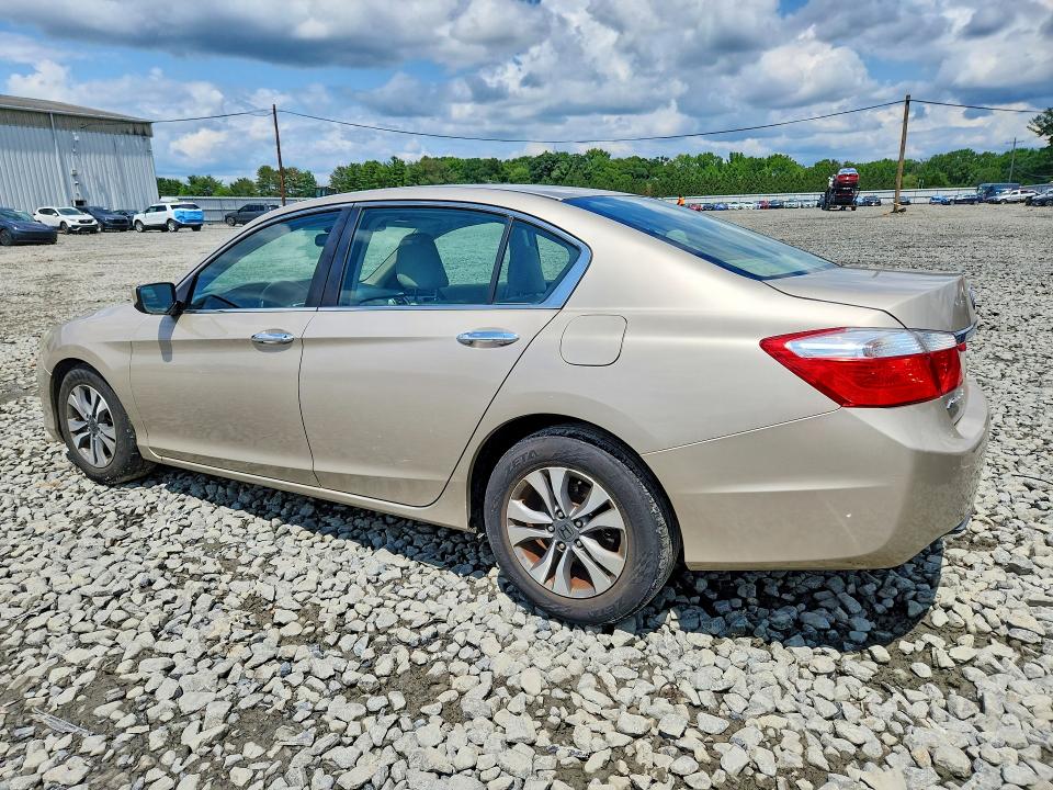 62402346 :رقم المزاد ، 1HGCR2F33FA128866 vin ، 2015 Honda Accord مزاد بيع