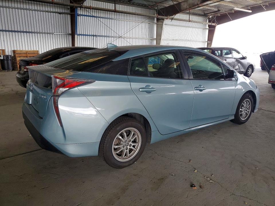 62002066 :رقم المزاد ، JTDKBRFUXH3567618 vin ، 2017 Toyota Prius مزاد بيع