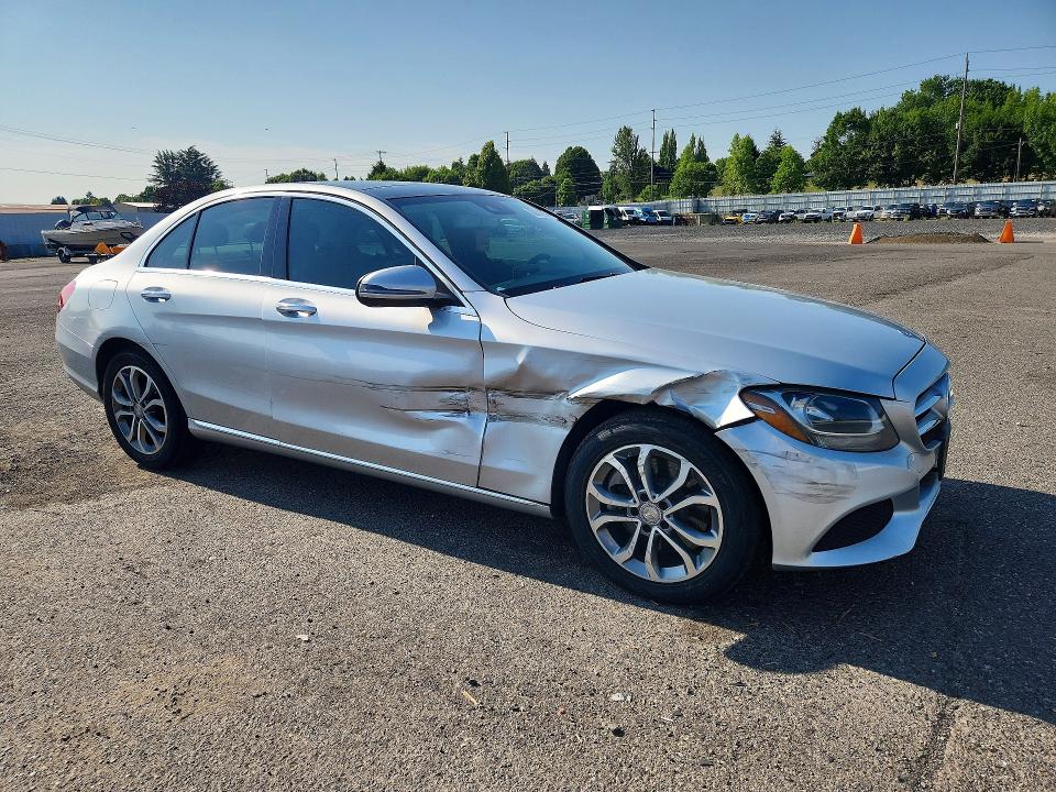 Продажа на аукционе авто 2017 Mercedes-benz C, vin: 55SWF4KB3HU195098, номер лота: 61597626
