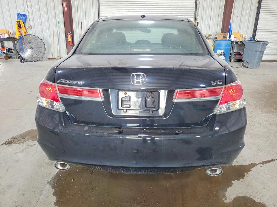 61528776 :رقم المزاد ، 1HGCP3F85CA025953 vin ، 2012 Honda Accord مزاد بيع
