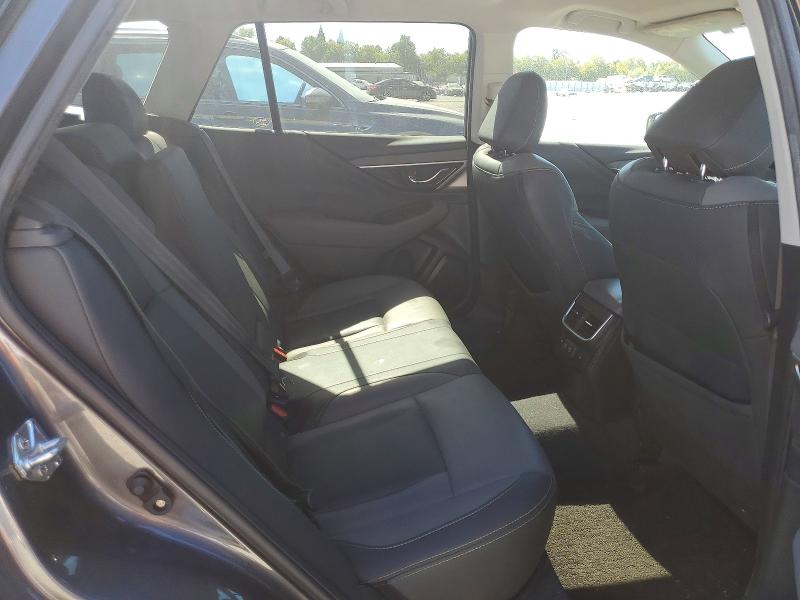 62105056 :رقم المزاد ، 4S4BTGLD2M3191721 vin ، 2021 Subaru Outback مزاد بيع