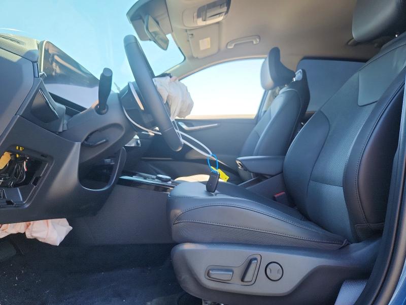 60138846 :رقم المزاد ، KNDCR3L17S5145485 vin ، 2025 Kia Niro مزاد بيع