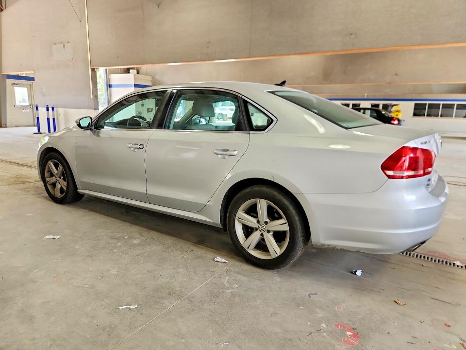 2012 Volkswagen Passat მანქანა იყიდება აუქციონზე, vin: 1VWBH7A39CC081132, აუქციონის ნომერი: 59988116