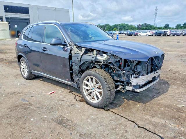 61950656 :رقم المزاد ، 5UXCR6C07N9K87243 vin ، 2022 Bmw X5 مزاد بيع