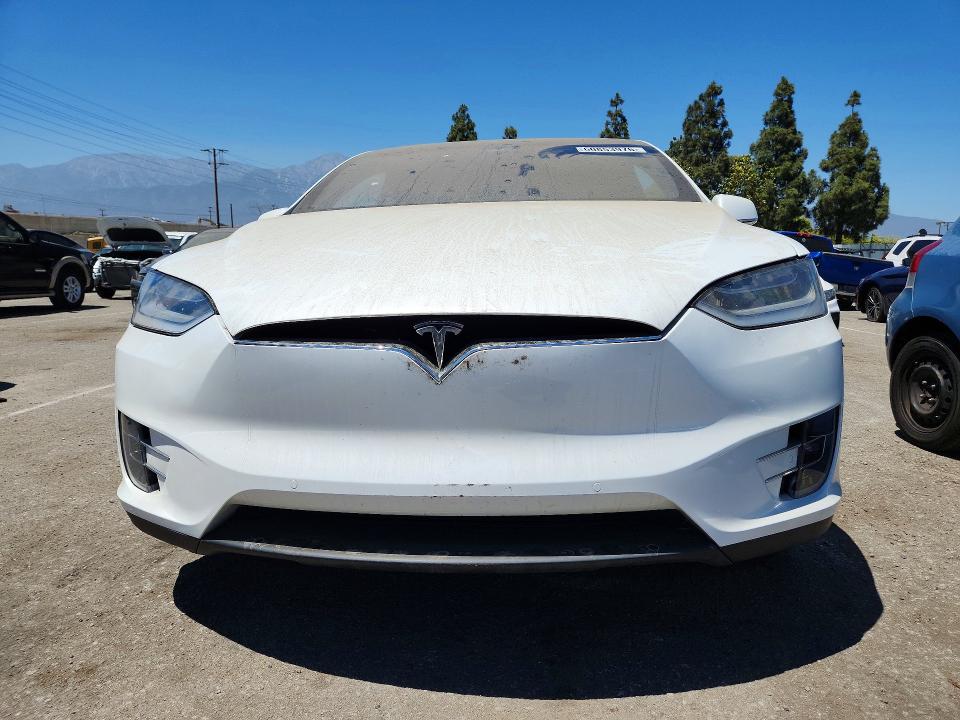2020 Tesla Model X მანქანა იყიდება აუქციონზე, vin: 5YJXCDE24LF230945, აუქციონის ნომერი: 60853976