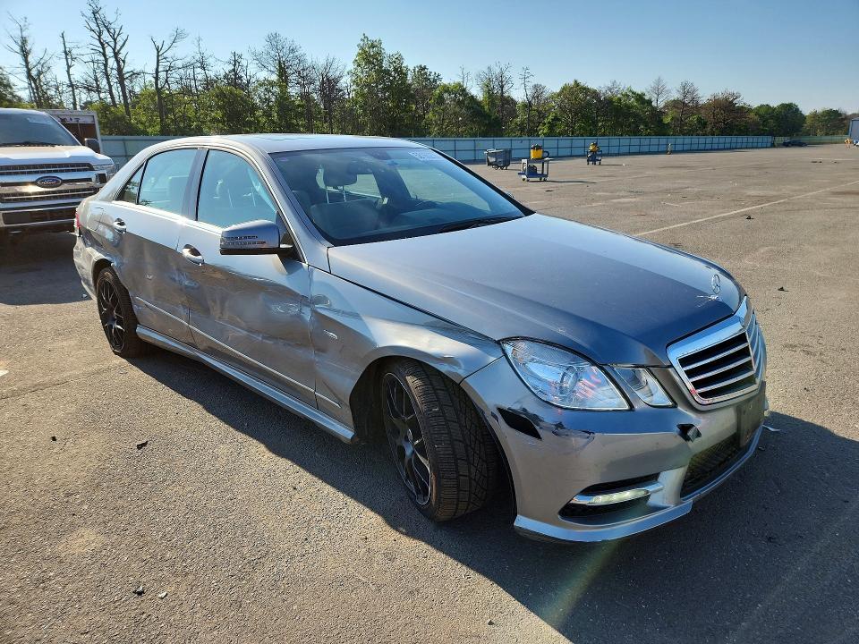 2012 Mercedes-benz E მანქანა იყიდება აუქციონზე, vin: WDDHF5KBXCA570489, აუქციონის ნომერი: 58160276