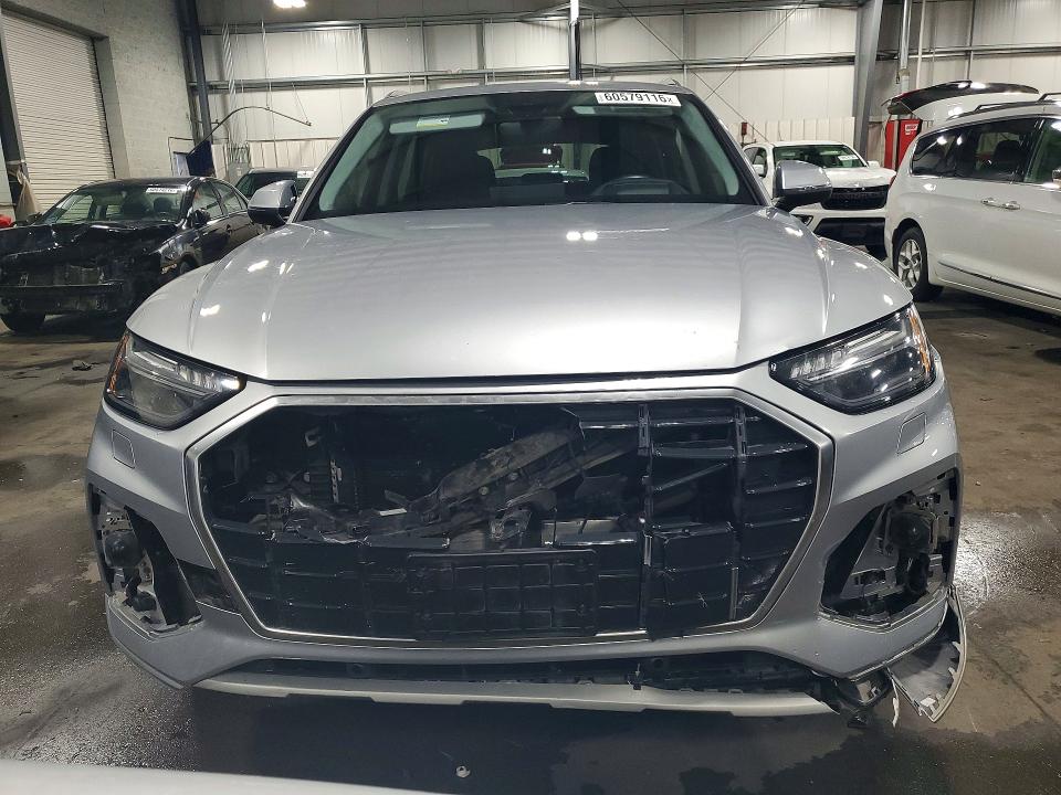 60579116 :رقم المزاد ، WA1CAAFYXM2050969 vin ، 2021 Audi Q5 مزاد بيع