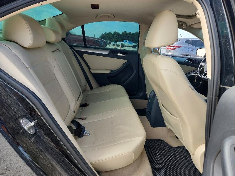 59002166 :رقم المزاد ، 3VWD07AJ1FM297171 vin ، 2015 Volkswagen Jetta مزاد بيع