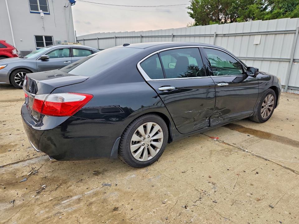 2014 Honda Accord მანქანა იყიდება აუქციონზე, vin: 1HGCR3F90EA002554, აუქციონის ნომერი: 62038816