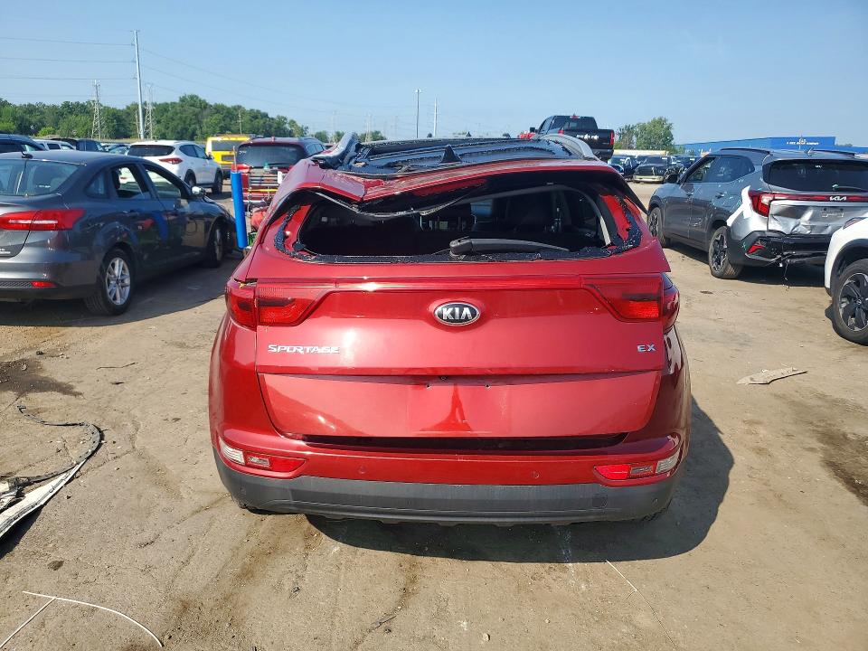 60151616 :رقم المزاد ، KNDPNCAC9H7145325 vin ، 2017 Kia Sportage مزاد بيع