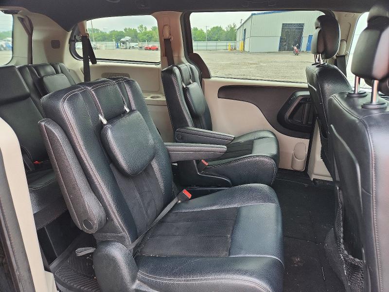 63007256 :رقم المزاد ، 2C4RDGCG2HR825195 vin ، 2017 Dodge Grand Caravan مزاد بيع