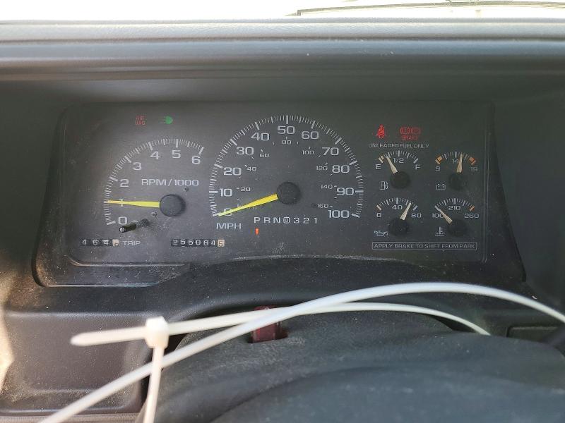 Продаж на аукціоні авто 1999 Gmc Suburban, vin: 1GKEC16R3XJ740689, номер лоту: 60609886