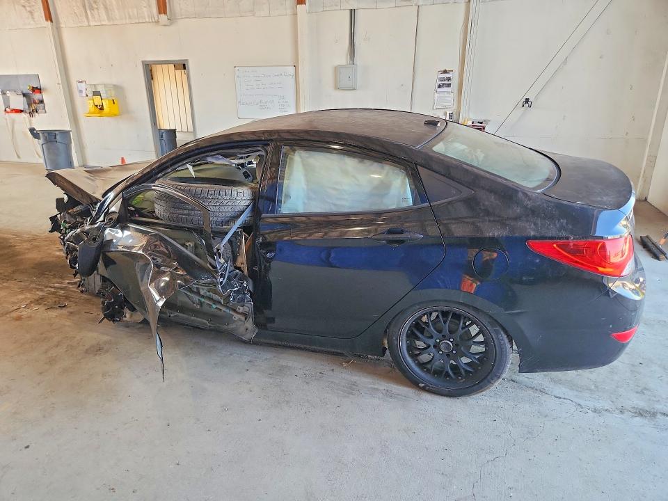 61589866 :رقم المزاد ، KMHCT4AE5DU400331 vin ، 2013 Hyundai Accent مزاد بيع