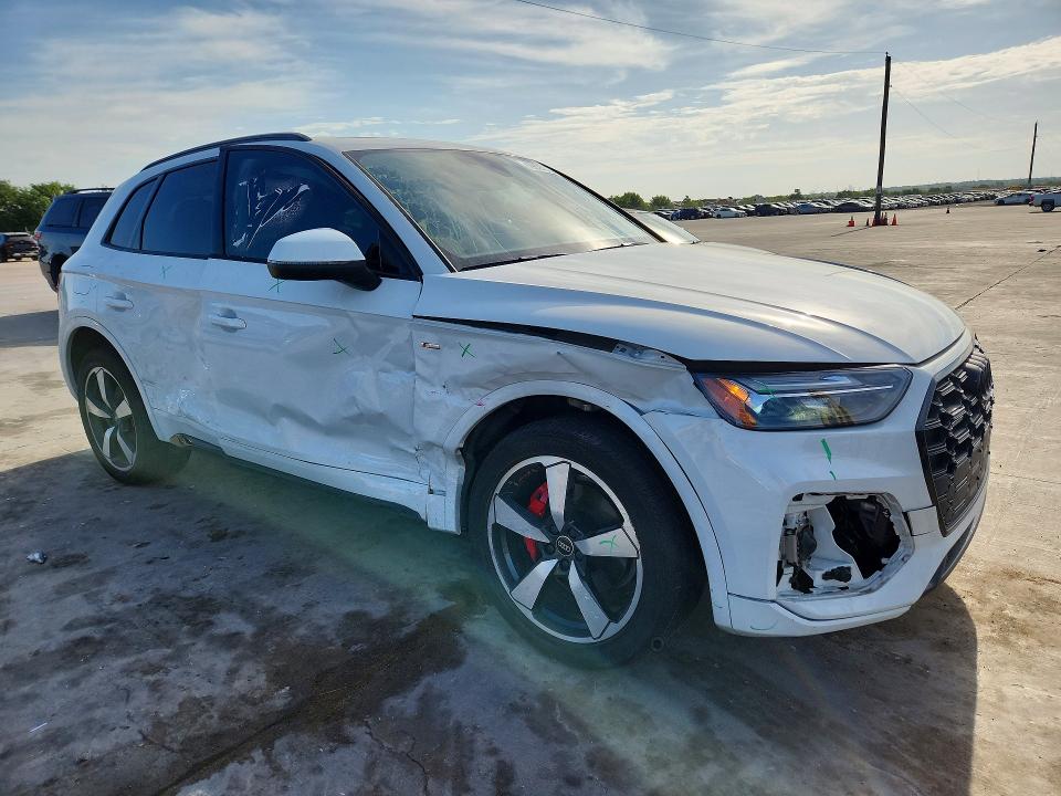 59635526 :رقم المزاد ، WA1EAAFY7R2054834 vin ، 2024 Audi Q5 مزاد بيع