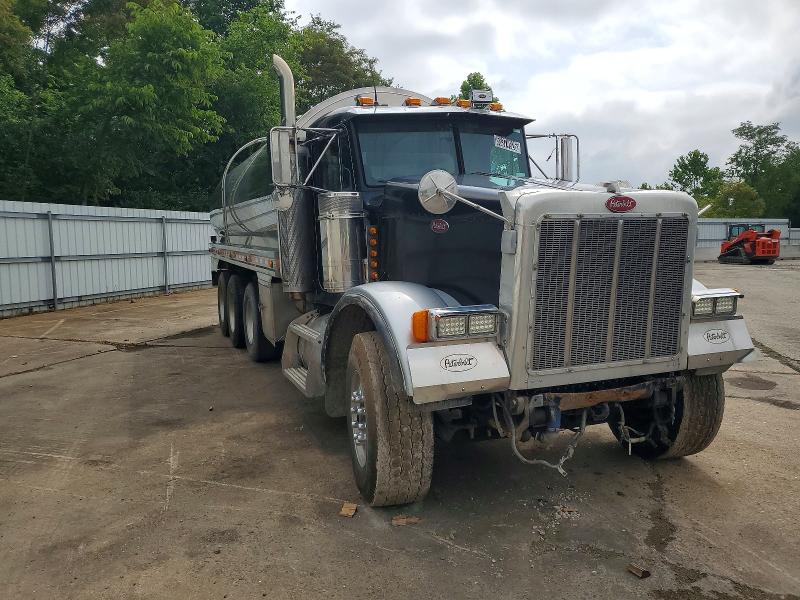 58374926 :رقم المزاد ، 1NP5XBTXX1N567870 vin ، 2001 Peterbilt 379 مزاد بيع