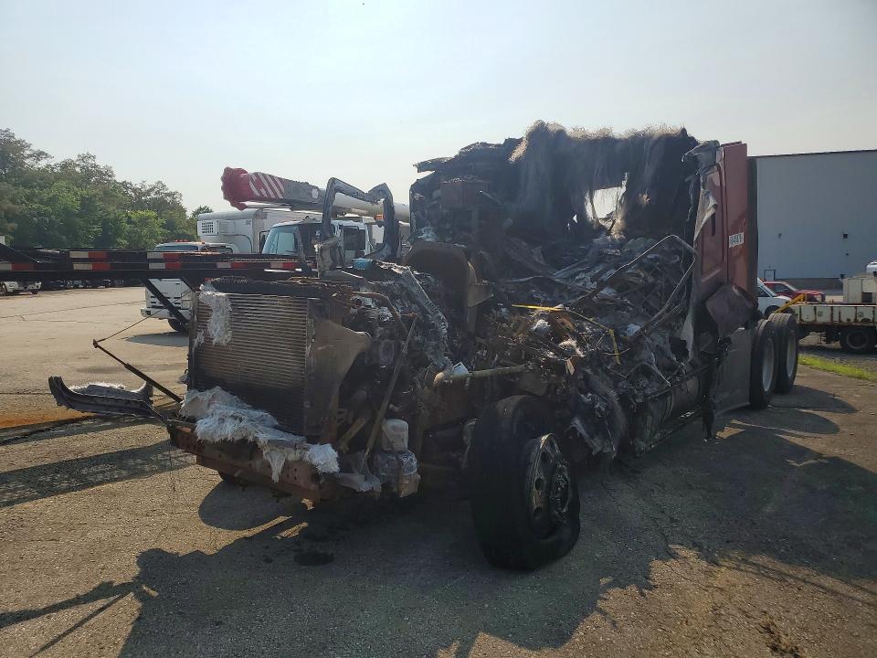 2015 Freightliner Cascadia მანქანა იყიდება აუქციონზე, vin: 1FUJGLD51FLGE8274, აუქციონის ნომერი: 60445876