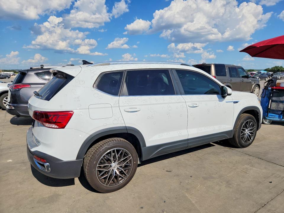 2022 Volkswagen Taos მანქანა იყიდება აუქციონზე, vin: 3VV2X7B24NM045900, აუქციონის ნომერი: 60010226
